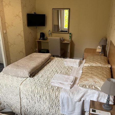 Le Pontet Bed and Breakfast Miramont-de-Guyenne Eksteriør billede