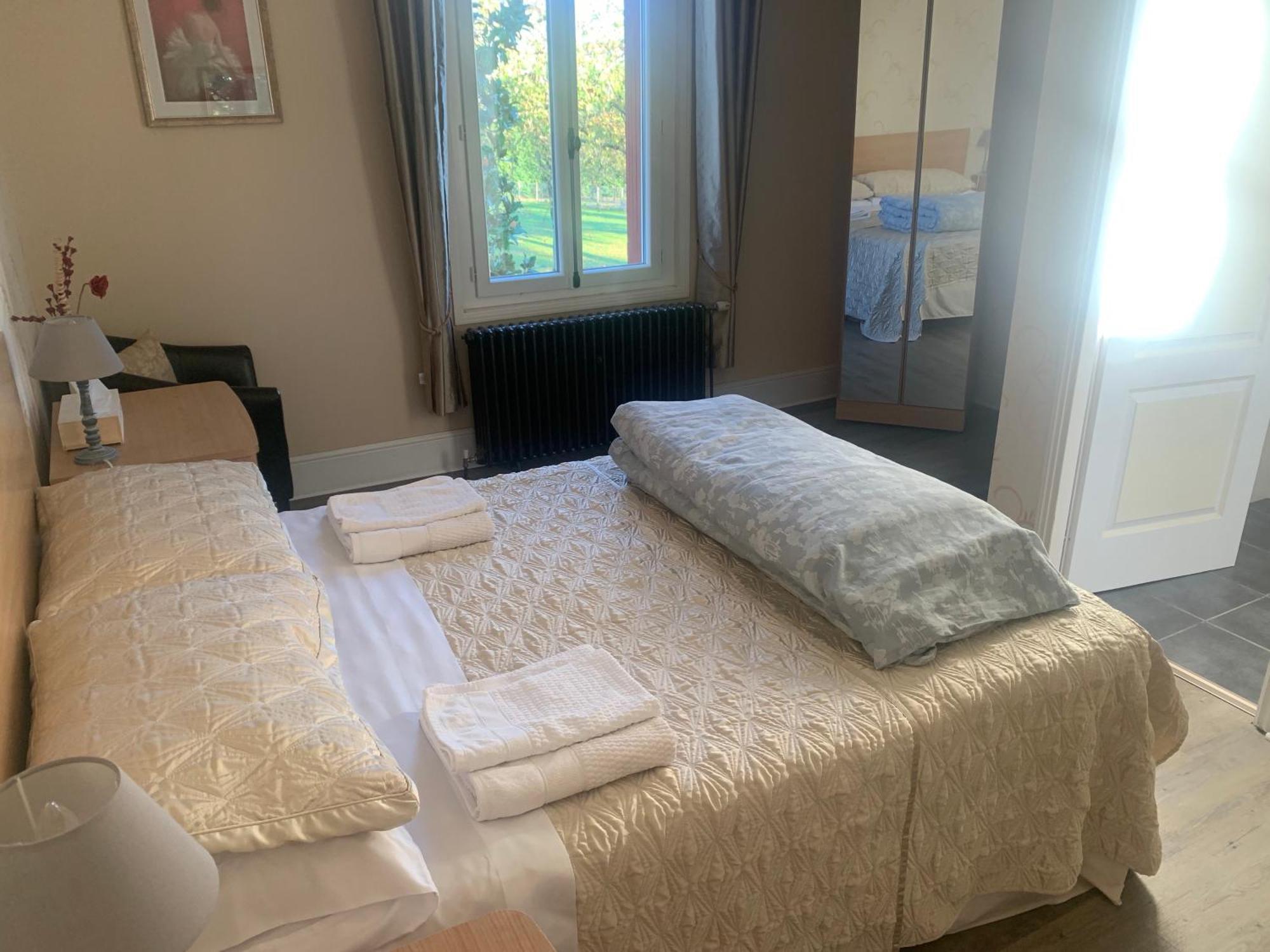 Le Pontet Bed and Breakfast Miramont-de-Guyenne Eksteriør billede