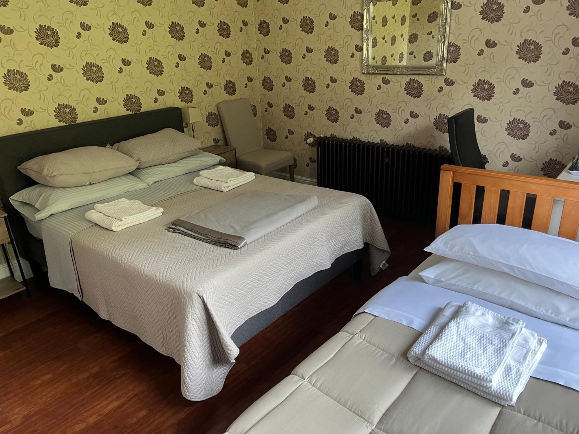 Le Pontet Bed and Breakfast Miramont-de-Guyenne Eksteriør billede